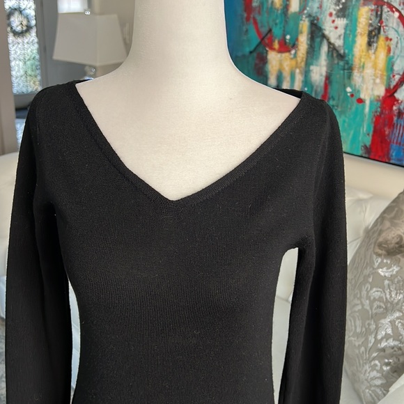 ELEGANT SWEATERDRESS 🖤 - Picture 3 of 9